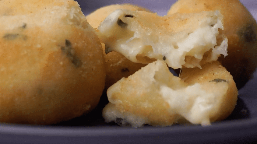 How to Make Bollitos De Yuca Con Queso - La Fe Foods