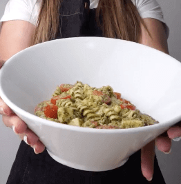 How to Make Ensalada de Pasta al Pesto - La Fe Foods