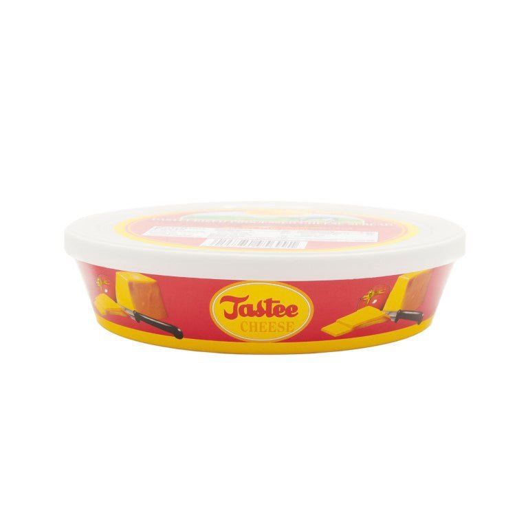 TASTEE CHEESE USA CHEDDAR 12X500g, premium cheese for authentic Latin meals and flavors. Perfect for snacks and recipes.